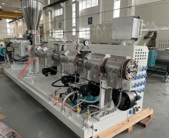 चीजहरू जसले प्लास्टिक पाइप एक्सट्रुजन लाइन बनाउँछ