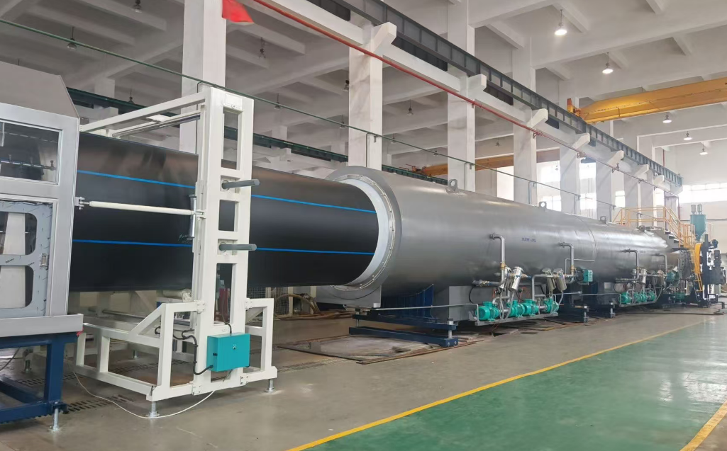 उच्च मोटाई र ठूला-व्यासका पाइपहरू: पाइप एक्सट्रुसनमा झ्यालबाट कसरी बच्ने